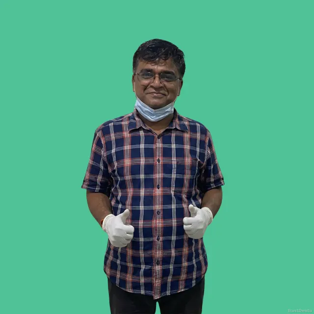 Dr. Sanjay Kumar Singh, Teet whitening dentist at Manipal Dental, Patna